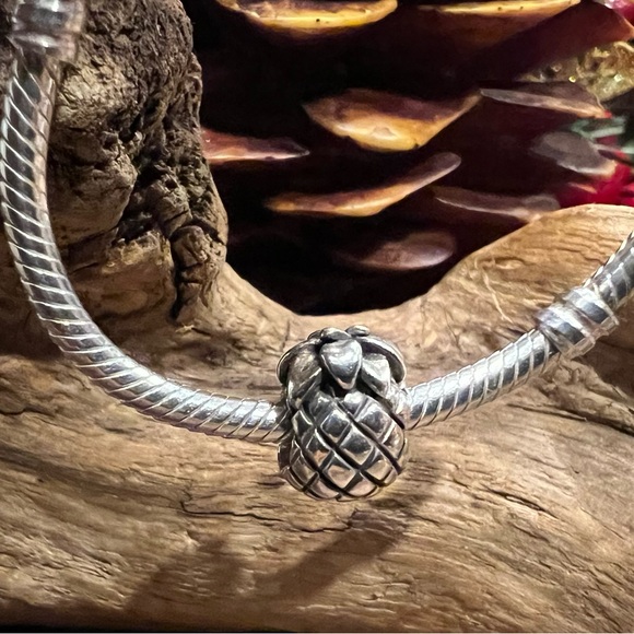 Authentic Pandora Charm Pineapple Bead Sterling Silver Food Hawaii Tropical - Picture 1 of 7